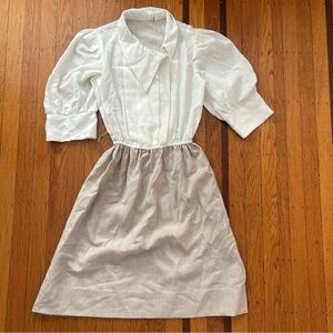Vintage linen blend dress size 7 fits like a women’s small Peter Pan schoolgirl